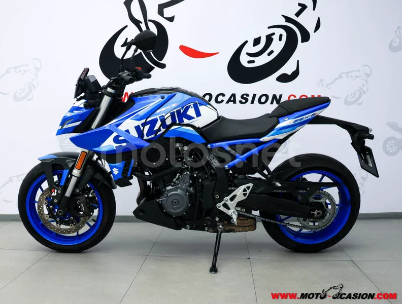 Suzuki GSX-8S – Vista 7