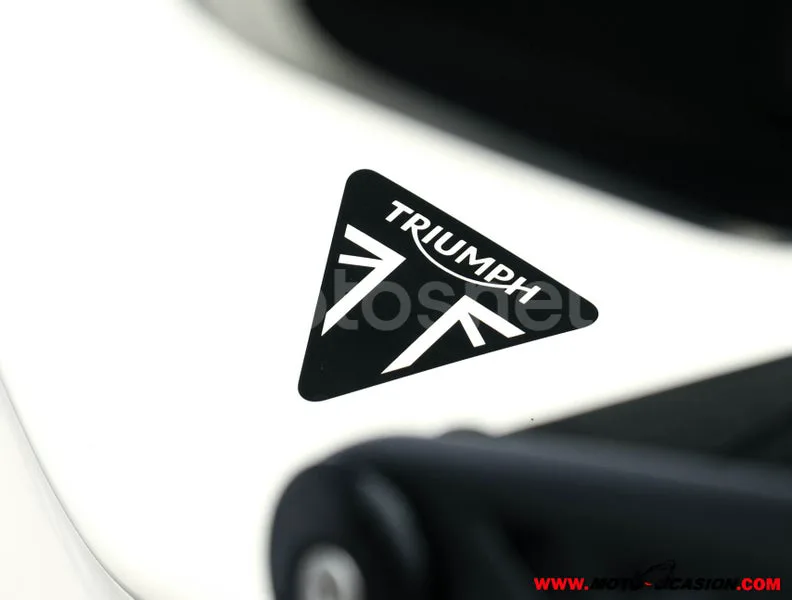 Triumph Street Triple 765 – Vista 8