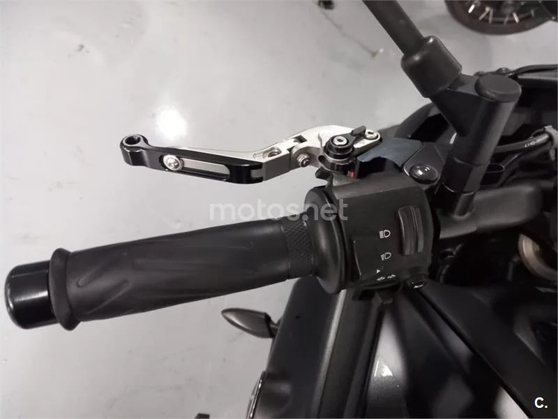 Yamaha MT-07 - Vista 8