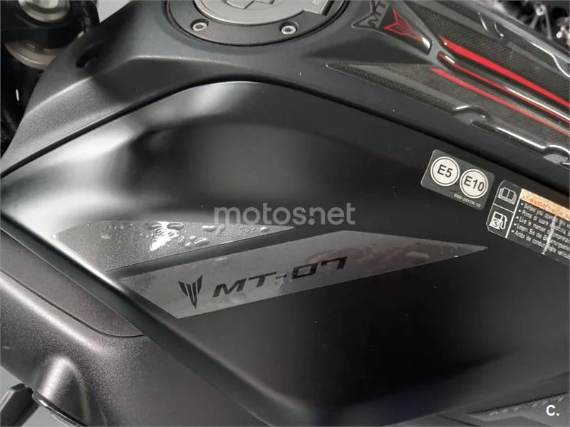 Yamaha MT-07 - Vista 10