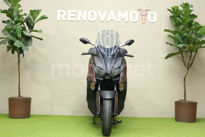 Yamaha XMAX 300 - Vista 5