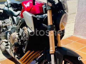 Honda CB650R - Vista 3