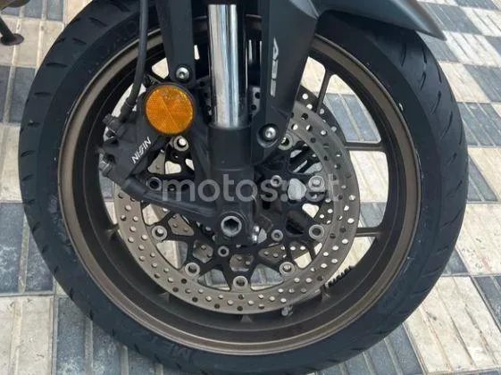 Honda CB650R - Vista 5