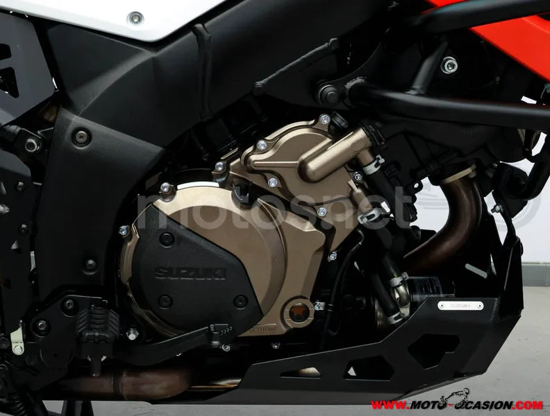 Suzuki V-Strom 1050 - Vista 5