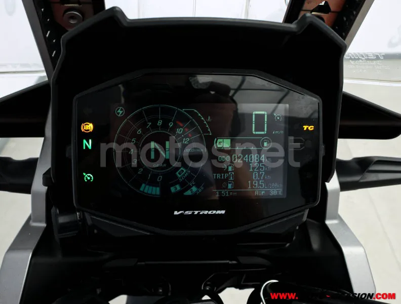 Suzuki V-Strom 1050 - Vista 6