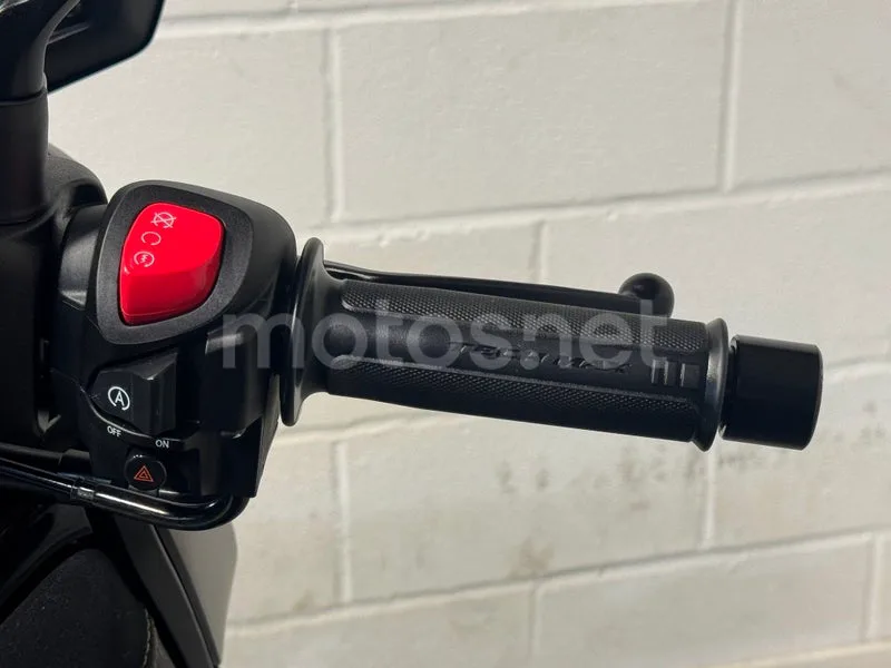 Yamaha XMAX 125 - Vista 7