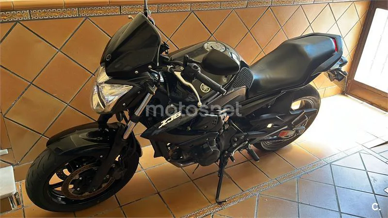 Yamaha XJ6 N Diversion – Vista 12