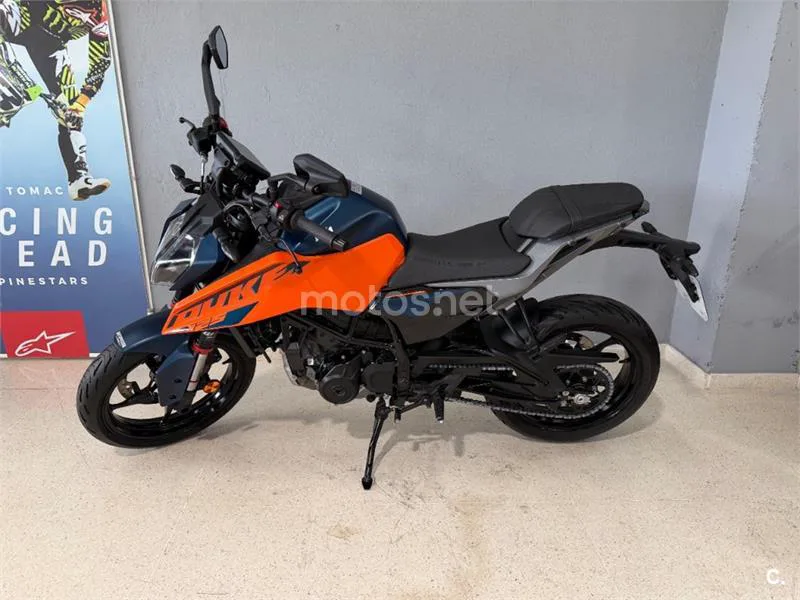 KTM 125 – Vista 8