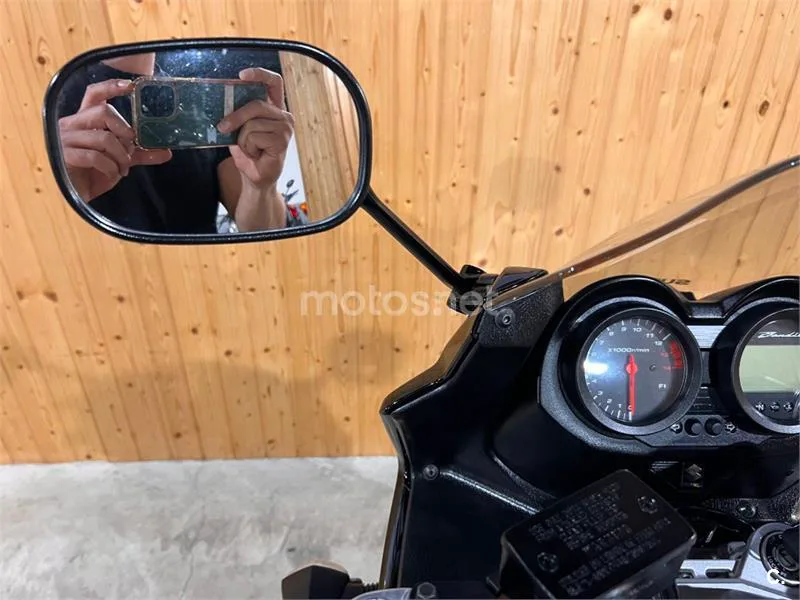 Suzuki Bandit 650S - Vista 20