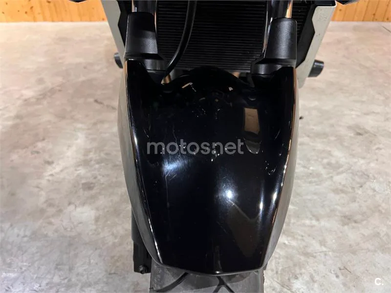 Suzuki Bandit 650S - Vista 24