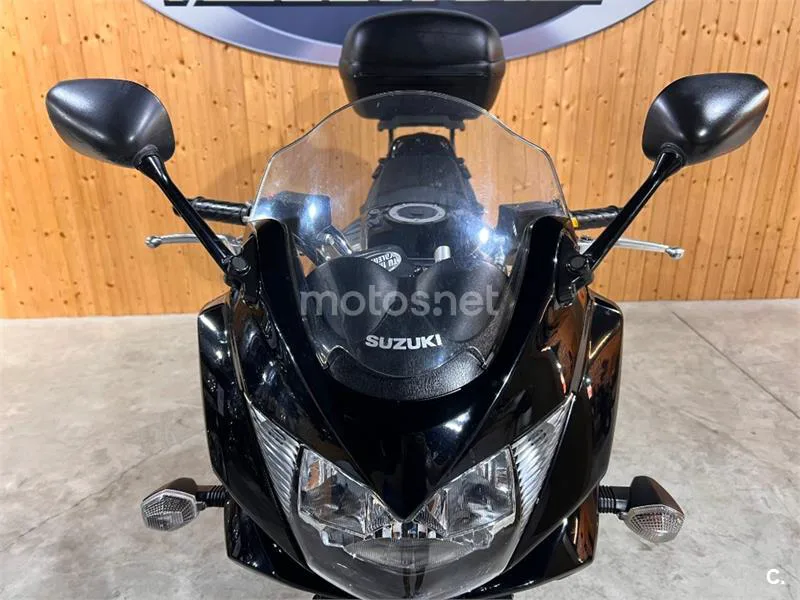 Suzuki Bandit 650S - Vista 27