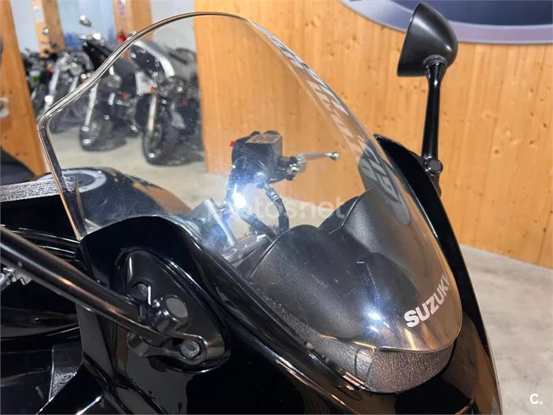 Suzuki Bandit 650S - Vista 28