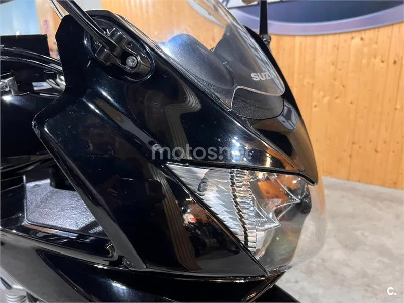 Suzuki Bandit 650S - Vista 29