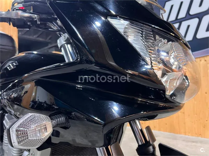 Suzuki Bandit 650S - Vista 30