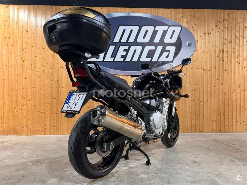 Suzuki Bandit 650S - Vista 4