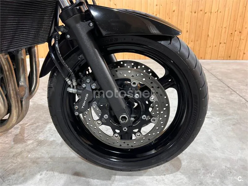 Suzuki Bandit 650S - Vista 34