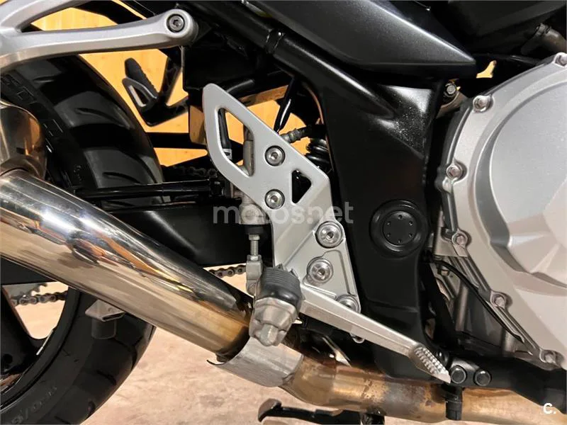 Suzuki Bandit 650S - Vista 45