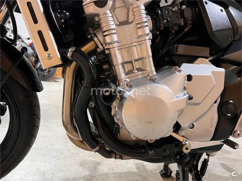 Suzuki Bandit 650S - Vista 73