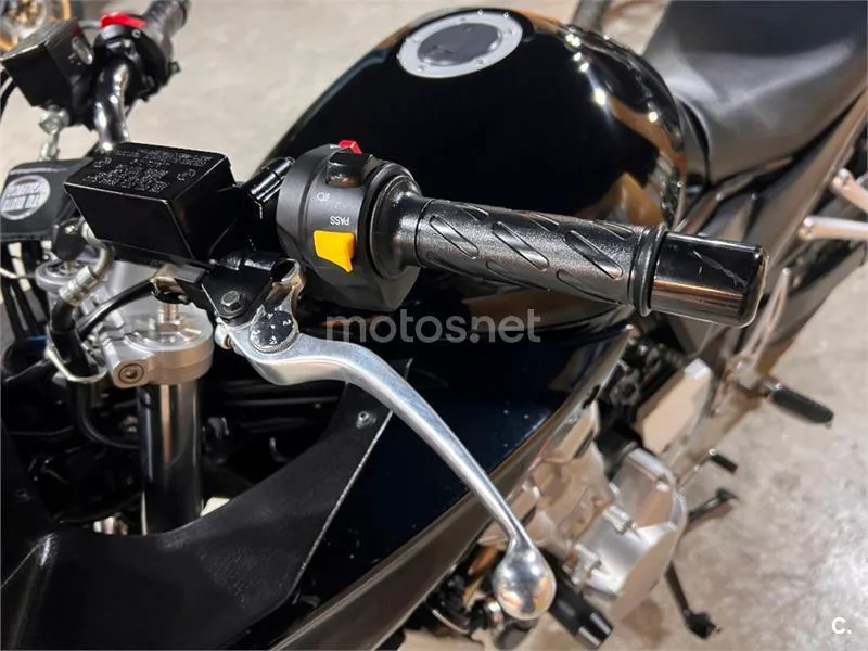 Suzuki Bandit 650S - Vista 79