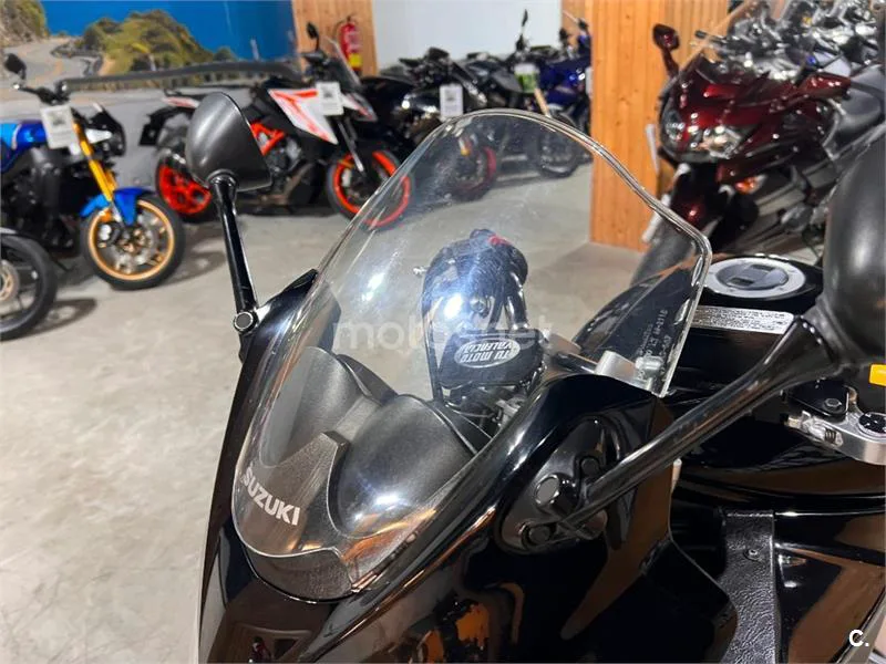 Suzuki Bandit 650S - Vista 81
