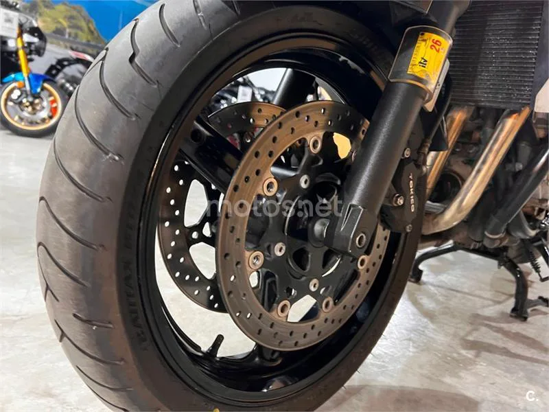 Suzuki Bandit 650S - Vista 87