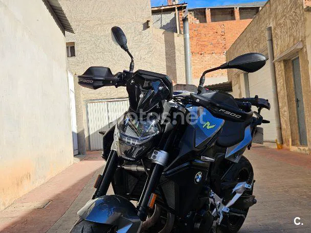 BMW F 900 R - Vista 4