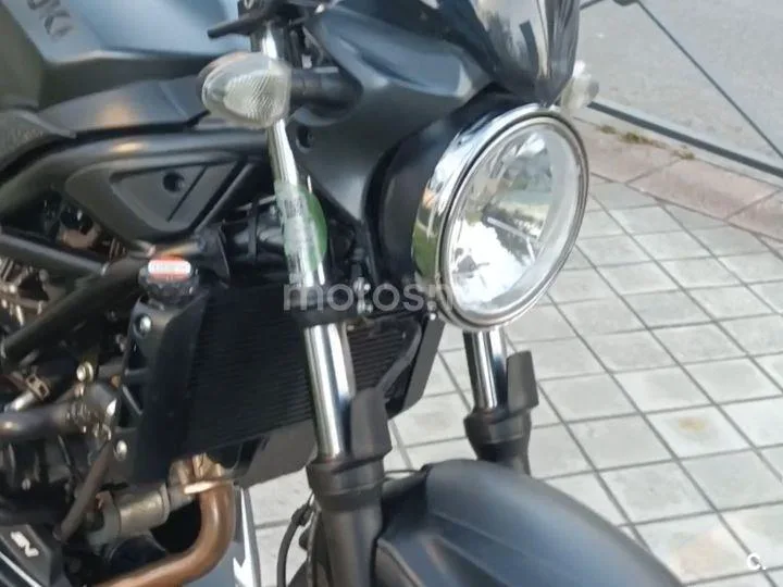 Suzuki SV650 - Vista 7