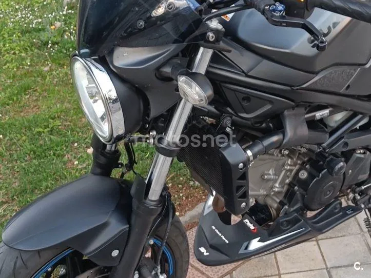 Suzuki SV650 - Vista 8