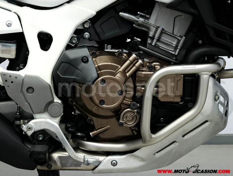Honda CRF1000L Africa Twin - Vista 5