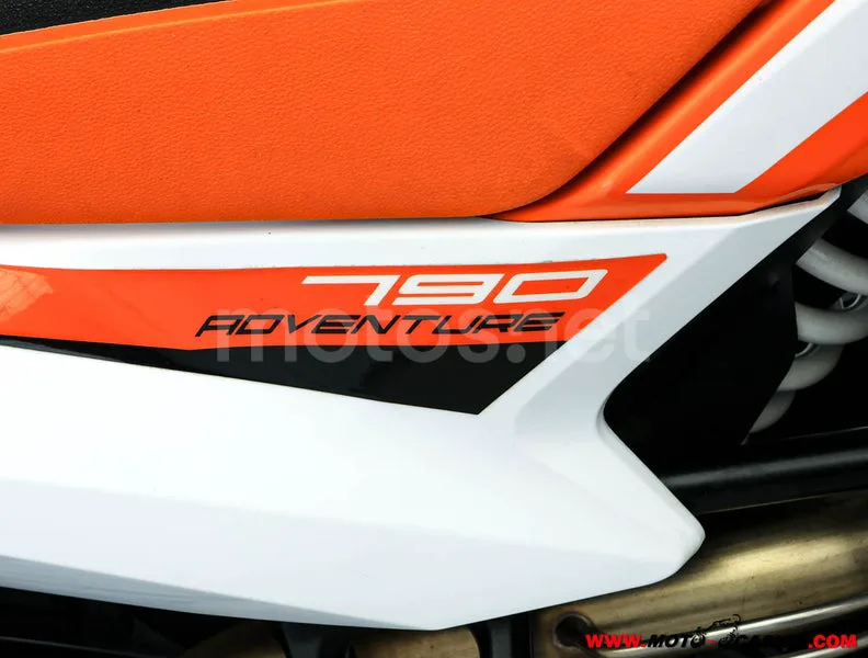 KTM 790 – Vista 3