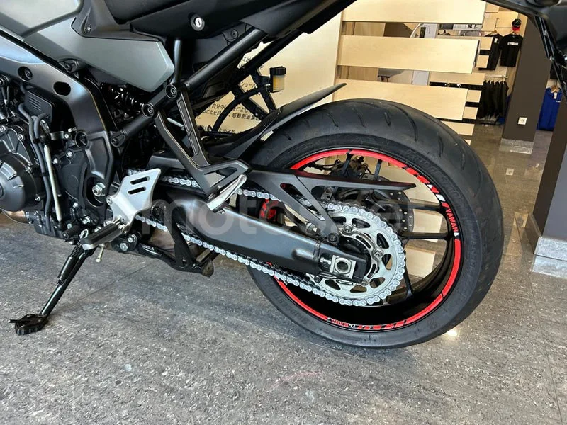 Yamaha Tracer 9 - Vista 10