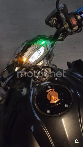 Kawasaki Z1000 – Vista 7