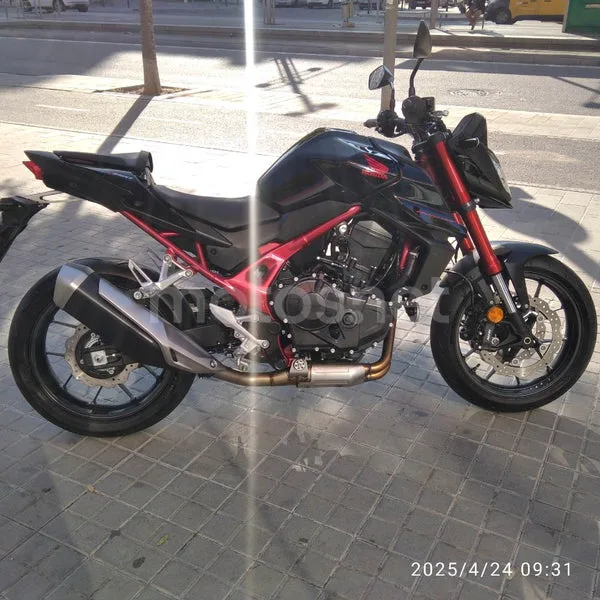 Honda CB750 Hornet 6150 € 2023 Barcelona - 1