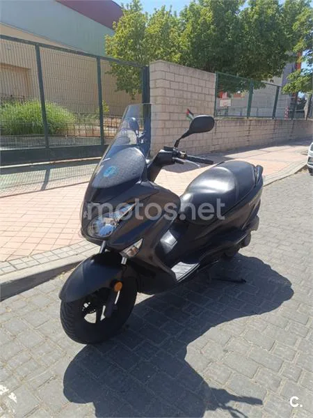 Suzuki Burgman 200 1200 € 2019 Madrid - 1