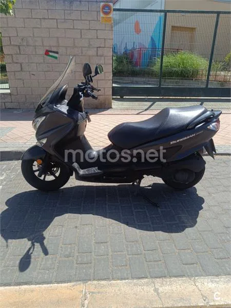 Suzuki Burgman 200 1200 € 2019 Madrid - 2