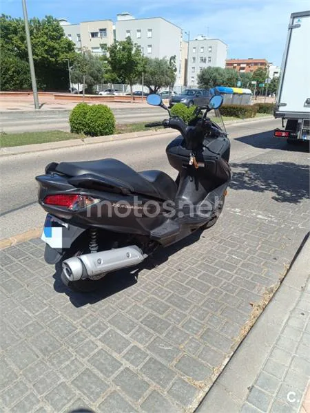 Suzuki Burgman 200 - Vista 4