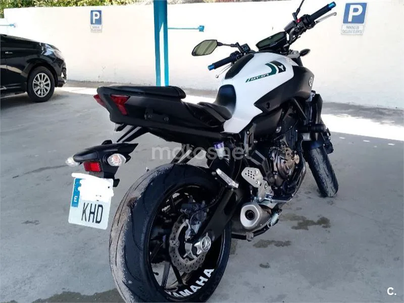 Yamaha MT-07 - Vista 5