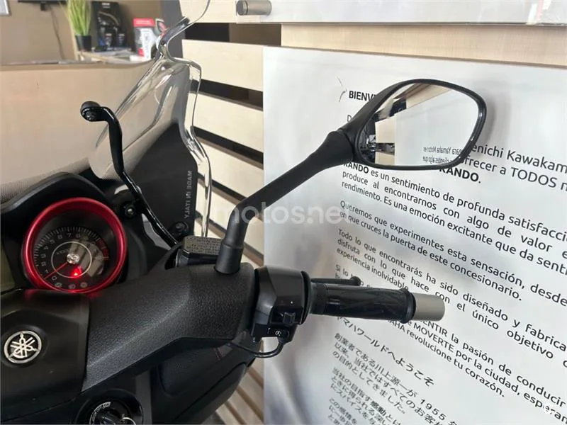 Yamaha XMAX 125 - Vista 15