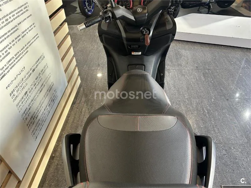 Yamaha XMAX 125 - Vista 17