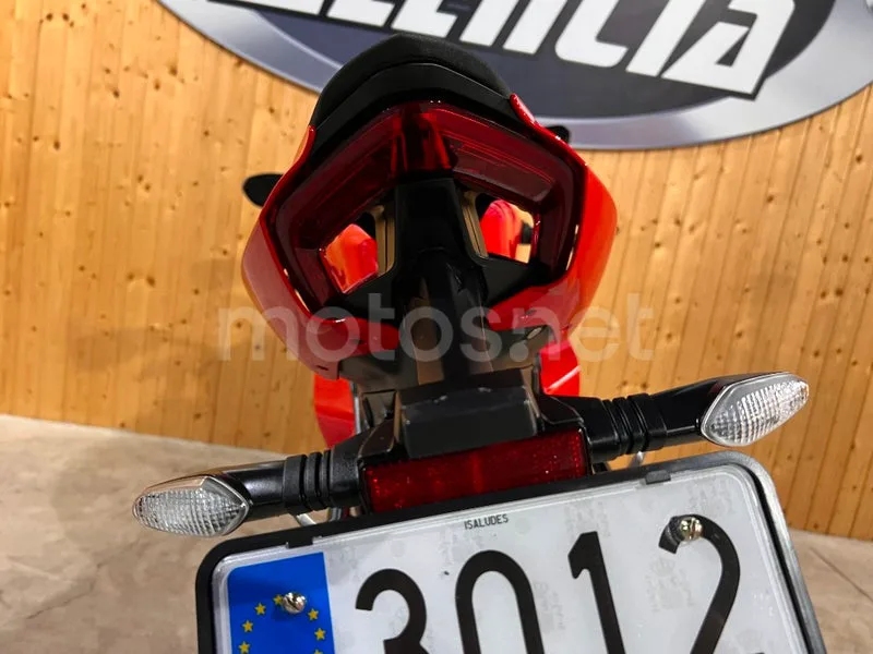 Ducati Panigale V4 - Vista 11