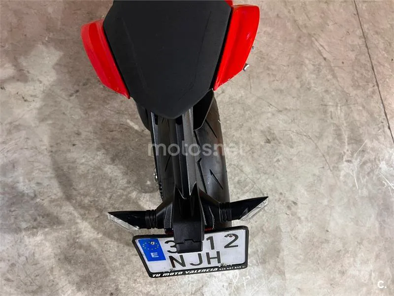 Ducati Panigale V4 - Vista 12