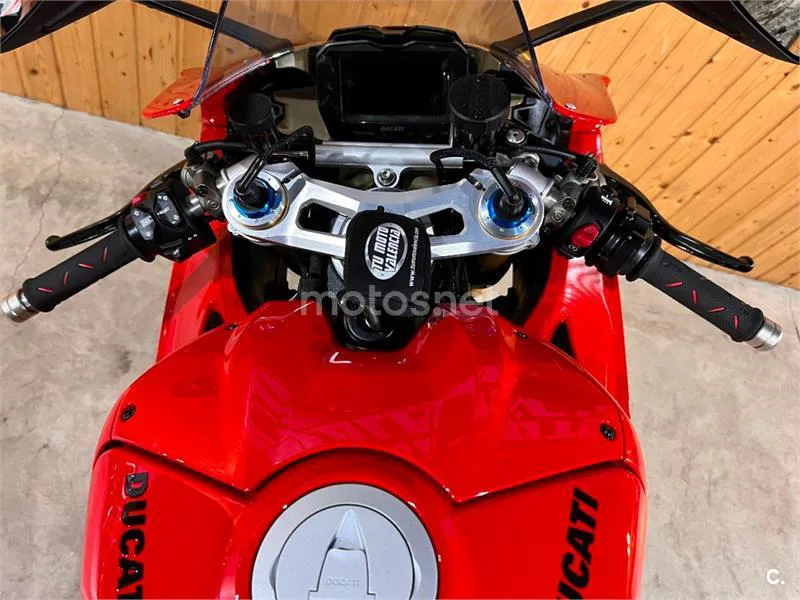Ducati Panigale V4 - Vista 16