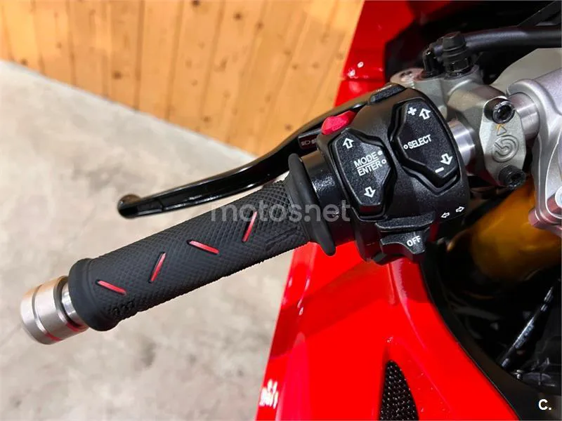 Ducati Panigale V4 - Vista 18