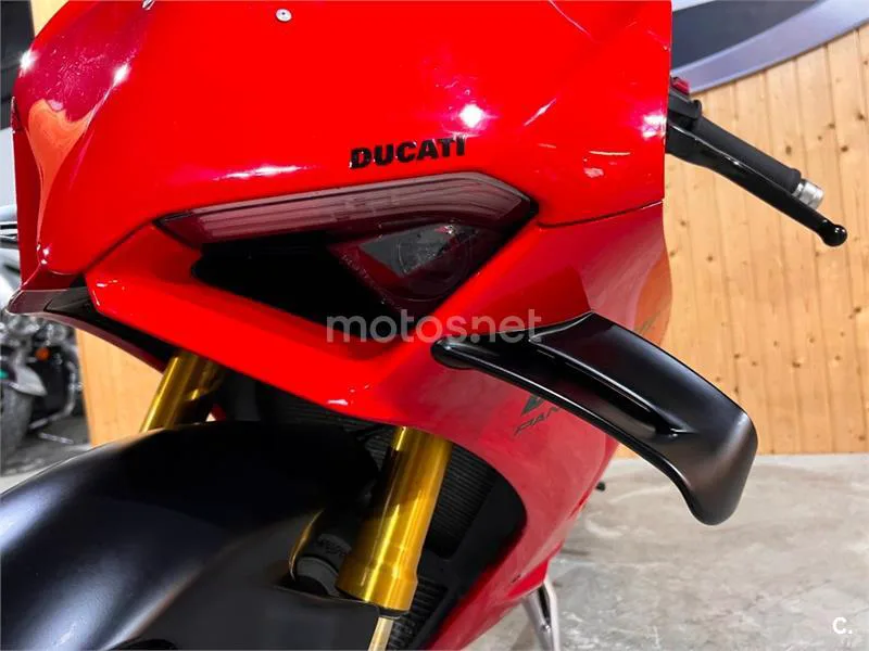 Ducati Panigale V4 - Vista 30