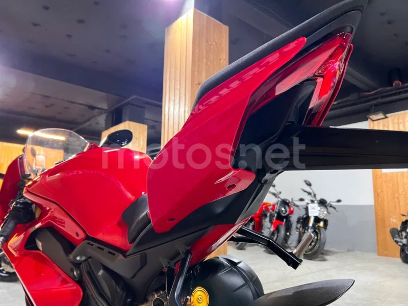 Ducati Panigale V4 - Vista 77