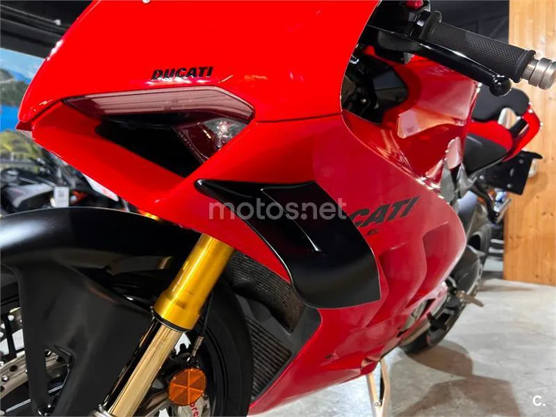 Ducati Panigale V4 - Vista 90