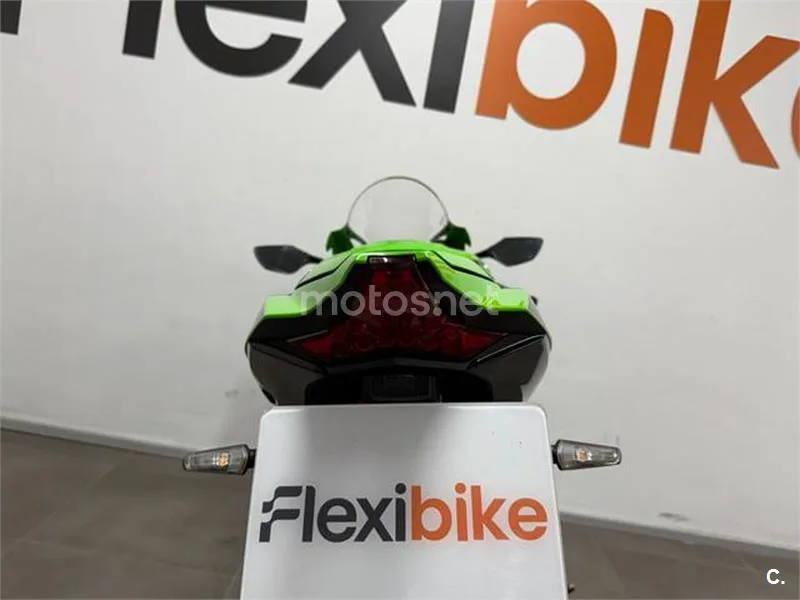 Kawasaki Ninja ZX-10R – Vista 6
