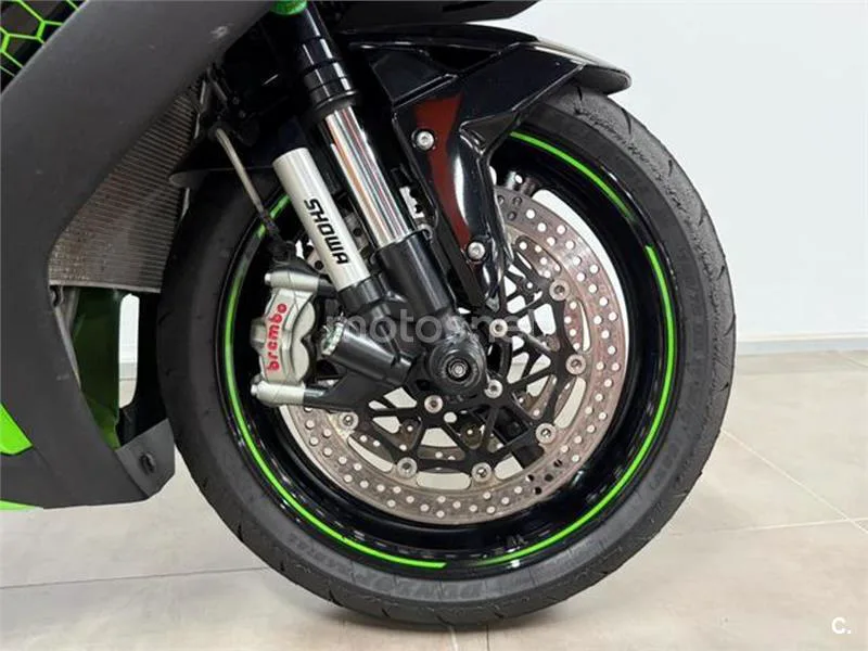 Kawasaki Ninja ZX-10R – Vista 10