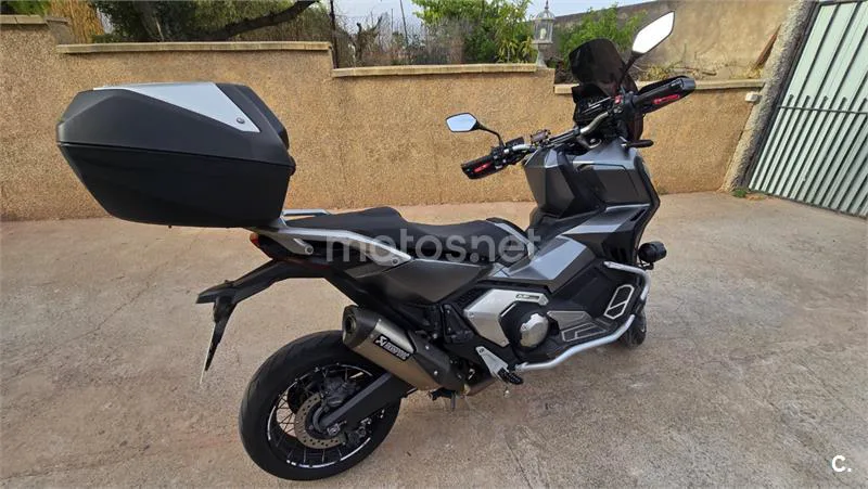 Honda X-ADV - Vista 13