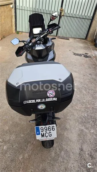 Honda X-ADV - Vista 14